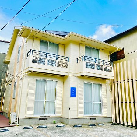 Bohemia Lakeside Retreat: Hakone Shrine Views and Pirate Ship Adventure Apartment Exterior photo